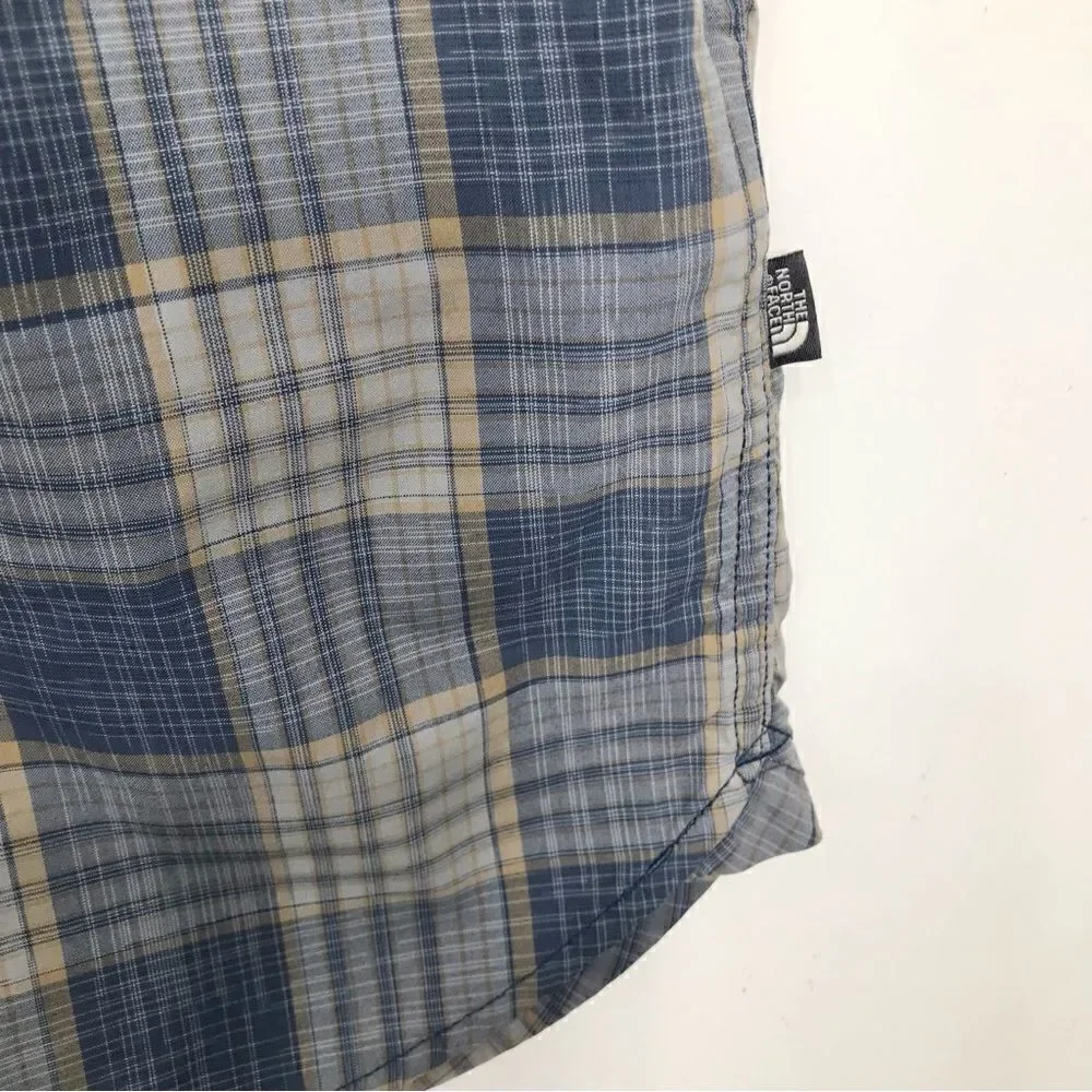 The North Face Blue Tan Plaid Short Sleeve Casual Button Down Performance Shirt